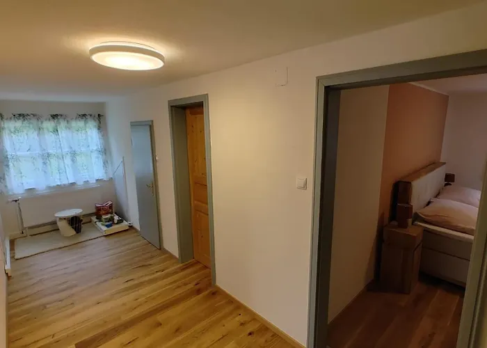 Fuchsbauerhof - * Kniezenberg